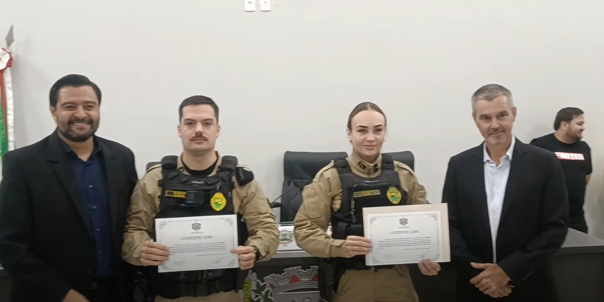 Honra e Fardamento: Soldados Eliakim e Mariéle são homenageados com Menção Honrosa na Câmara de Marechal Rondon